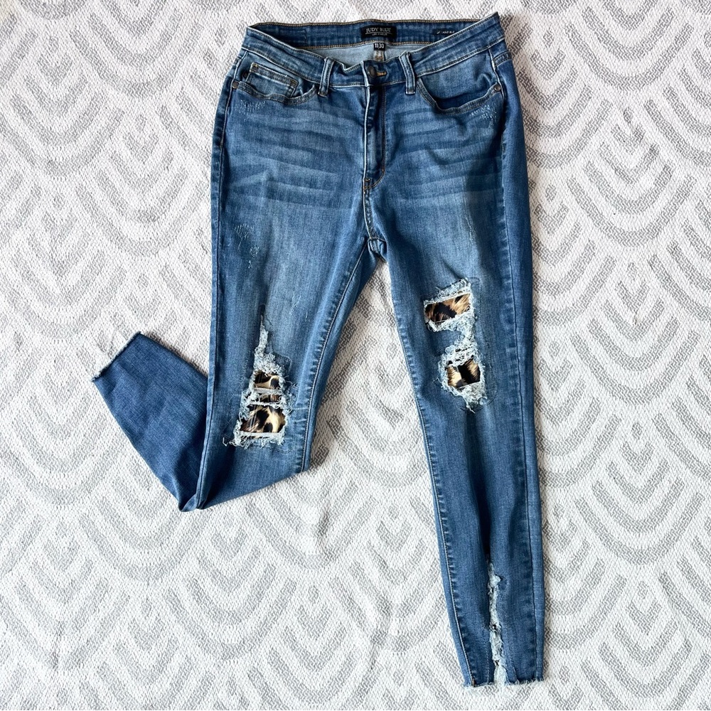 JUDY BLUE High Rise Leopard Patch Distressed Skinny Fit Blue Denim Jeans 11/30
